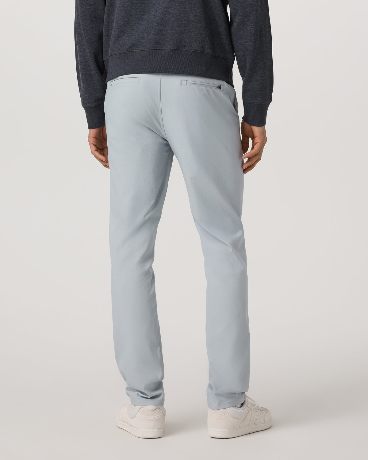 Men's Cascade Tech Chino Athletic Slim Fit 30" Blue Haze | Vuori onsale