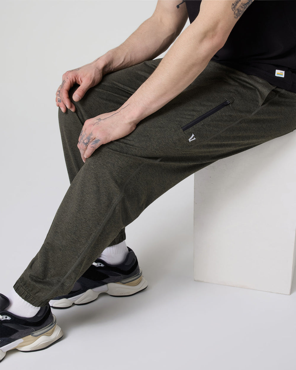 Sunday Performance Sweatpant Classic 30" Kale Heather | Vuori discount