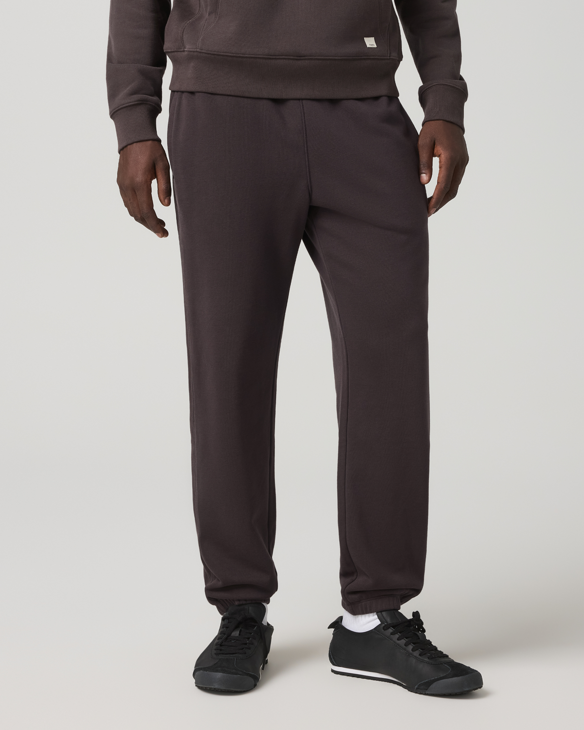 Cypress Vintage Jogger 28" Men's Comfy Soot Joggers | Vuori for sale