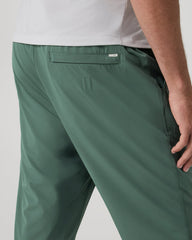 Kore Jogger Lined 28" Men's Agate Green Joggers with Liner | Vuori discount