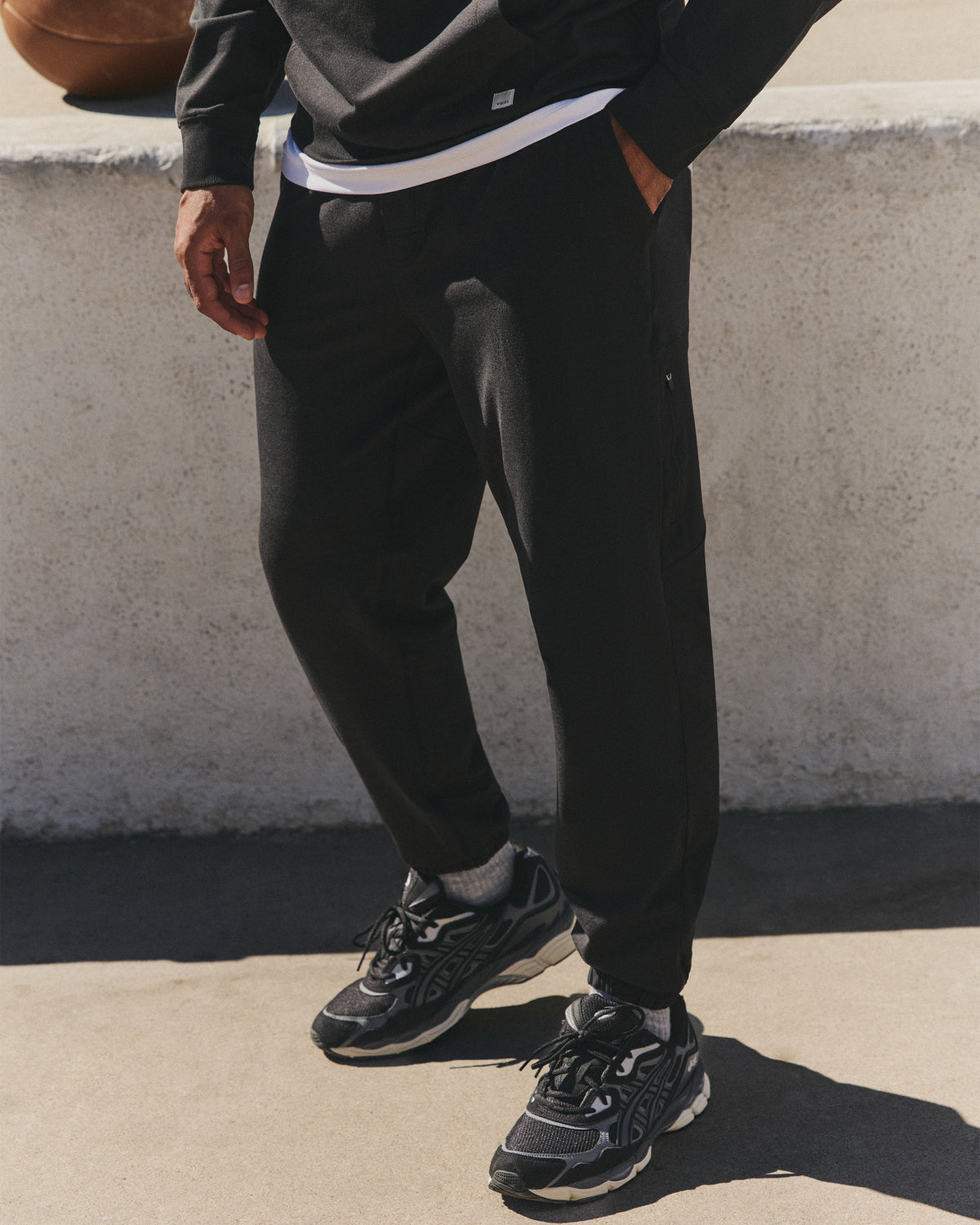 Men's Coronado Mixed Media Sweatpant 28" Black Heather | Vuori for sale