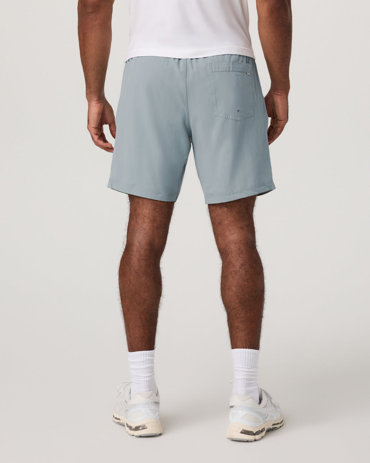 Kore Short Lined 7" Light Cloud | Vuori discount