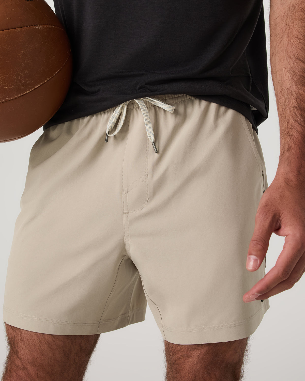 Kore Short Unlined 5" Men's Toast Athletic Fit Shorts | Vuori online