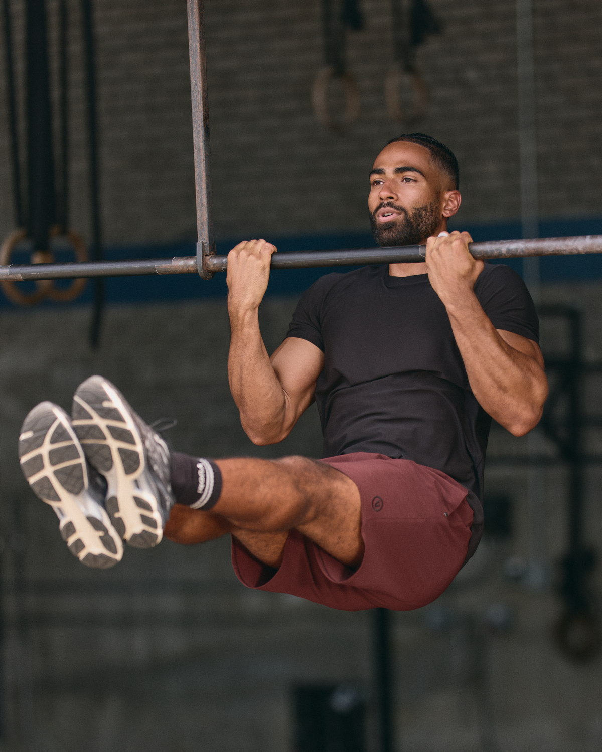 Elevate Kore Short Lined 7" Men's Burgundy Shorts | Vuori online