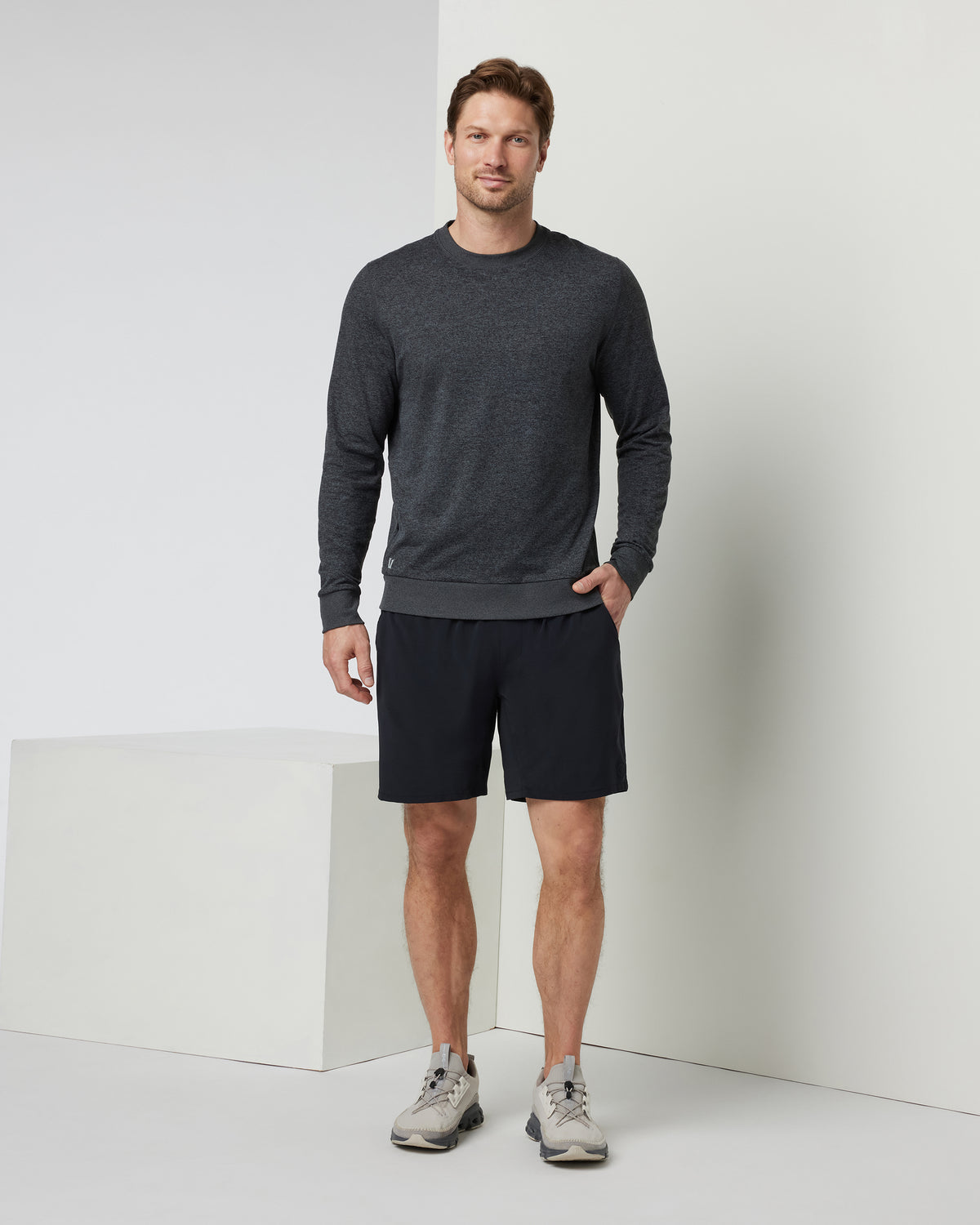 Kore Elevate Short Lined 7" Men's Black Shorts with Zip Pockets | Vuori discount