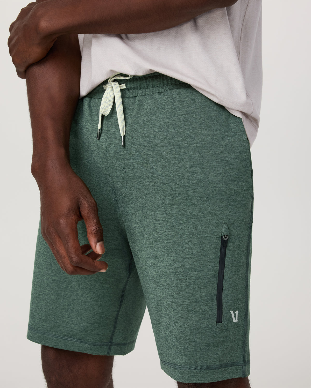 Sunday Performance Short 8" Men's Agate Green Shorts | Vuori online