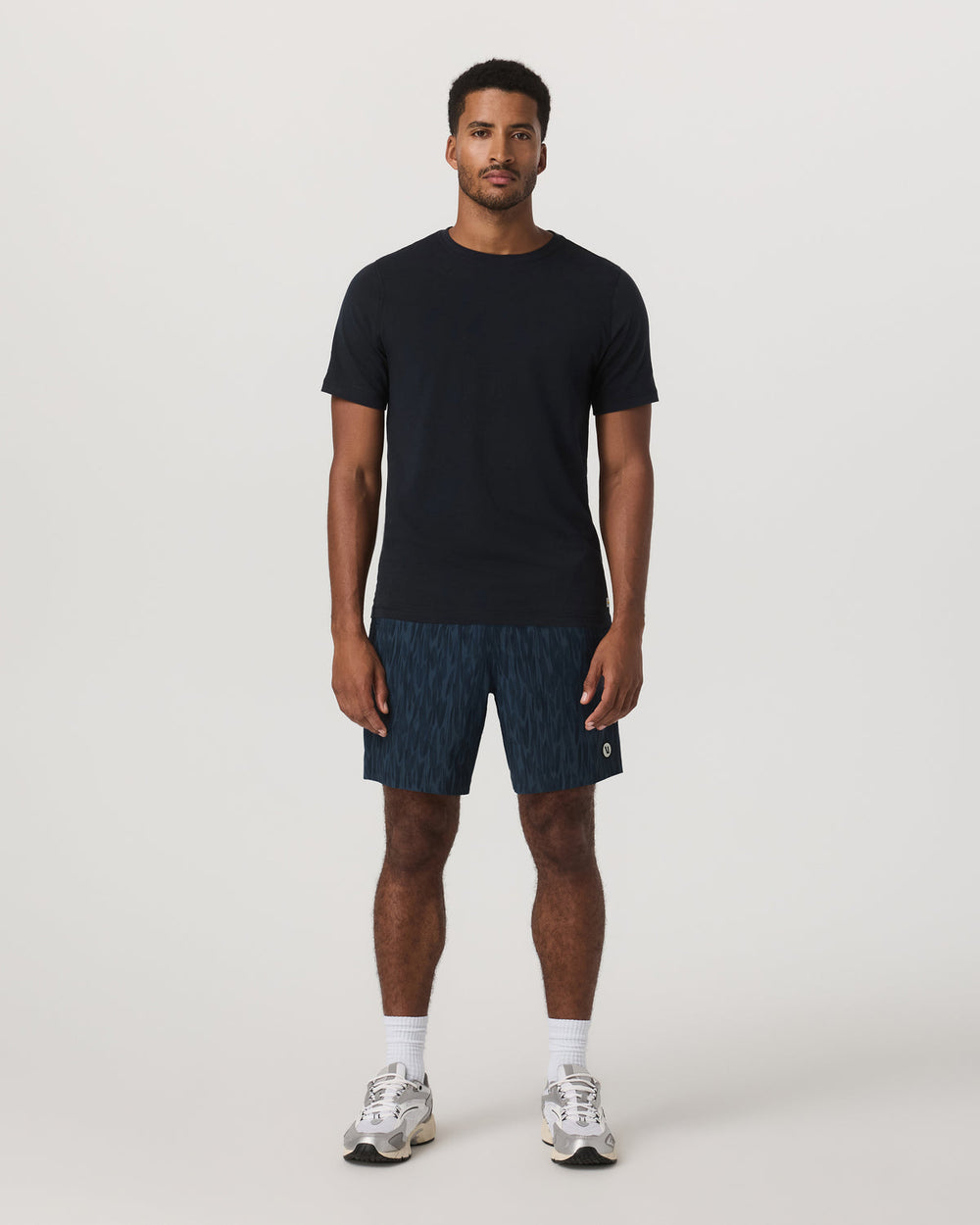 Kore Short Lined 7" Men's Shorts in Blue Sea Pampas | Vuori onsale