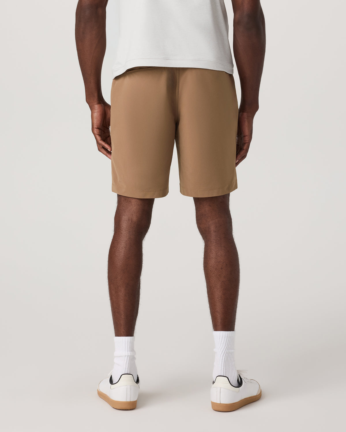 Meta Short 8" Men's Pecan Classic Chino Shorts | Vuori sale