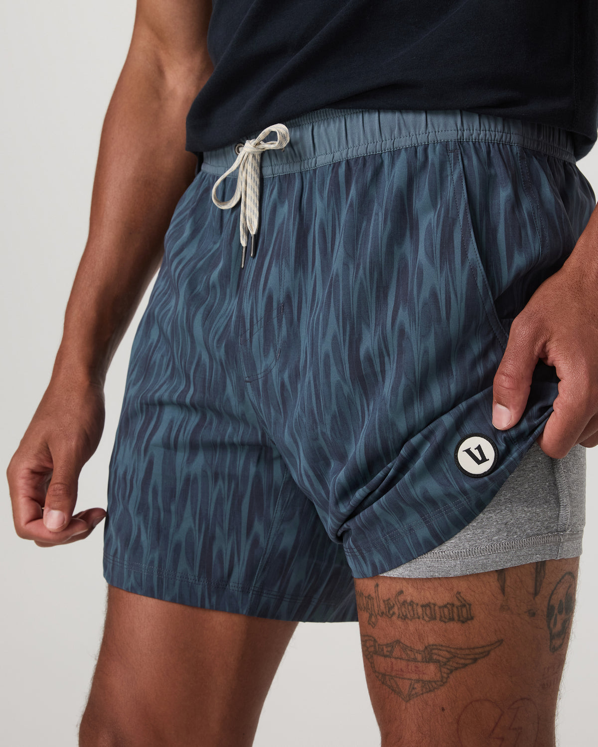 Kore Short Lined 5" Men's Blue Sea Pampas Fit Shorts | Vuori for sale