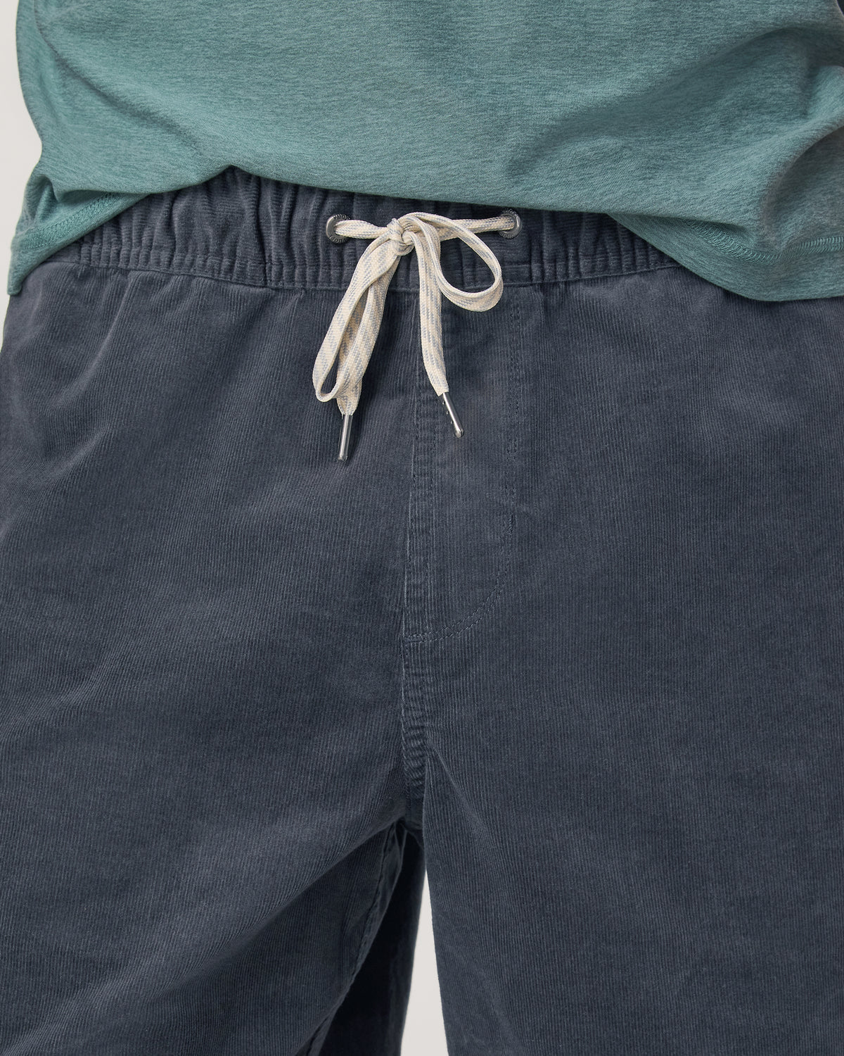 Optimist Elastic Waist Short 8" Men's Charcoal Shorts | Vuori outlet