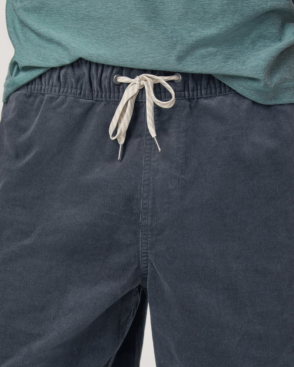 Optimist Elastic Waist Short 8" Men's Charcoal Shorts | Vuori outlet