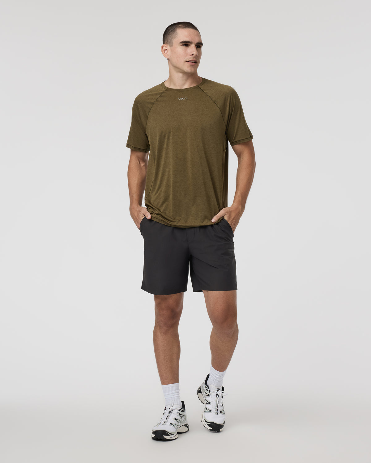 Grafton Short Lined Classic Fit 7" Black | Vuori discount