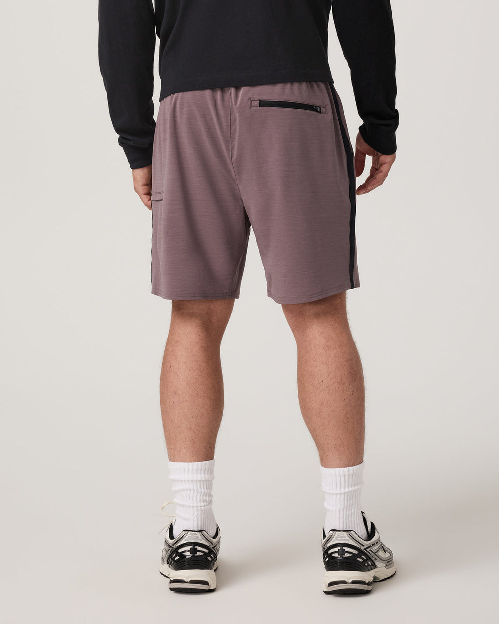 Elevate Kore Utility Short Lined 7" Men's Huckleberry Short | Vuori outlet