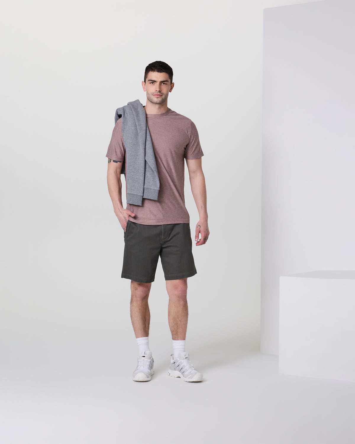 Fletcher Short Classic Fit 8" Dark Pewter | Vuori shop
