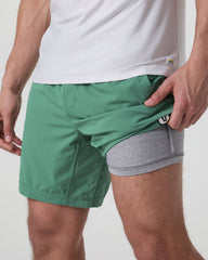 Kore Short Lined 7" Men's Hedge Green Athletic Shorts | Vuori online