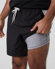 Kore Short X2 Lined Classic Fit 7" Black/Salt/Amethyst Grey | Vuori sale