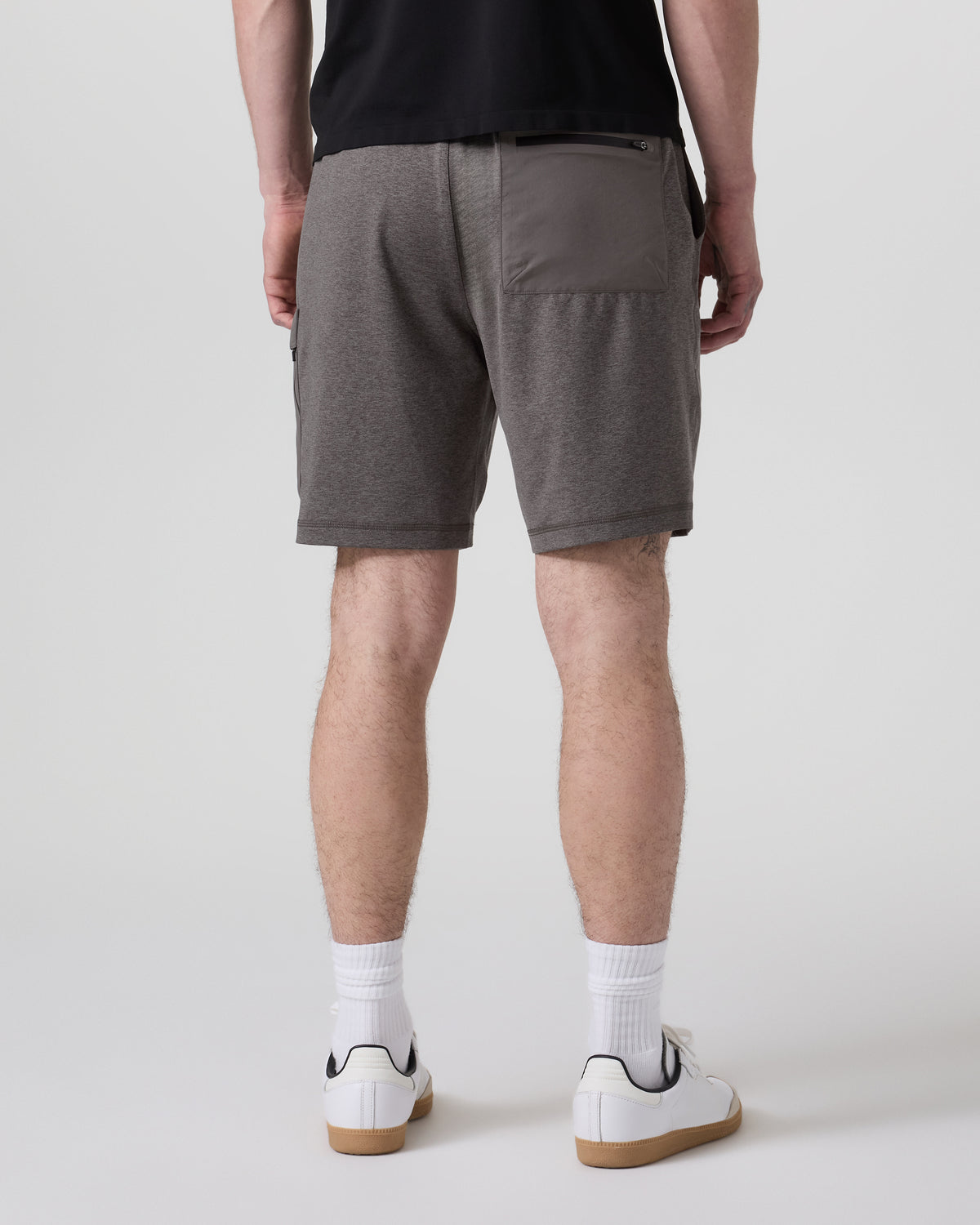 Sunday Performance Utility Short Classic Fit 8" Warm Grey Heather | Vuori outlet