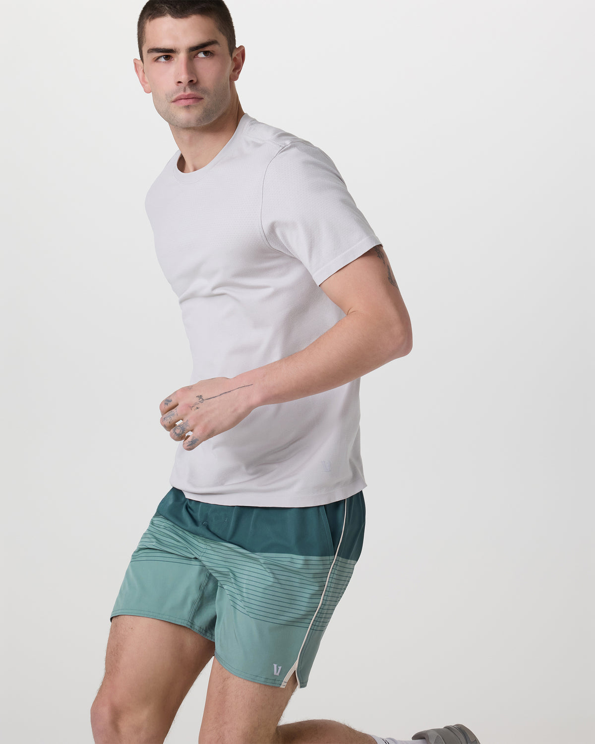 Trail Short 2.0 Light Deep Sea Stripe/Salt | Vuori online
