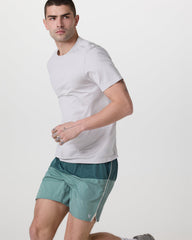 Trail Short 2.0 Light Deep Sea Stripe/Salt | Vuori online