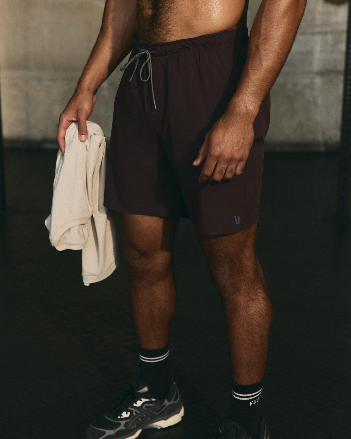 Grafton Short Lined 7" Men's Raisin Training Shorts | Vuori sale