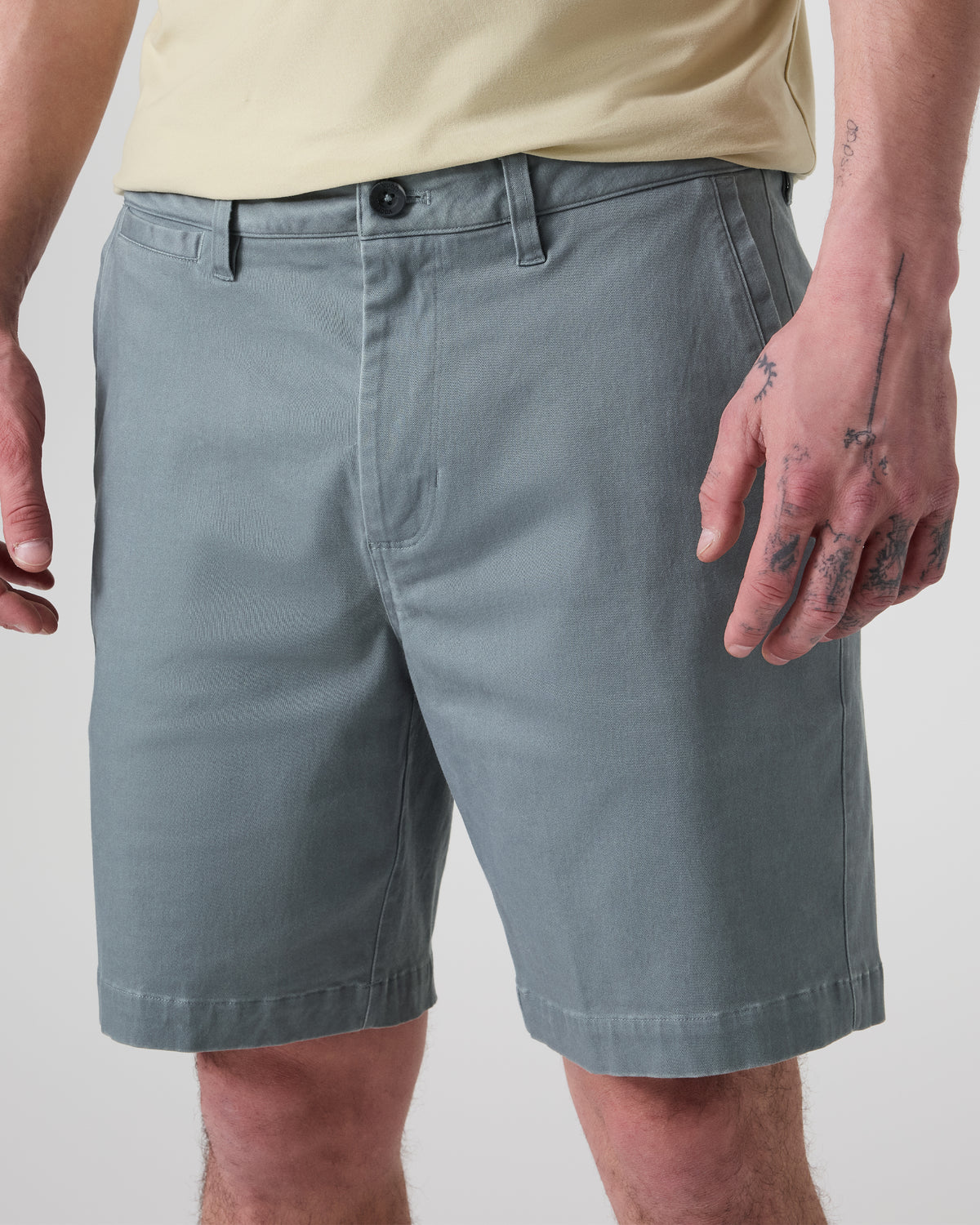 Fletcher Short Classic Fit 8" Dusty Blue | Vuori shop