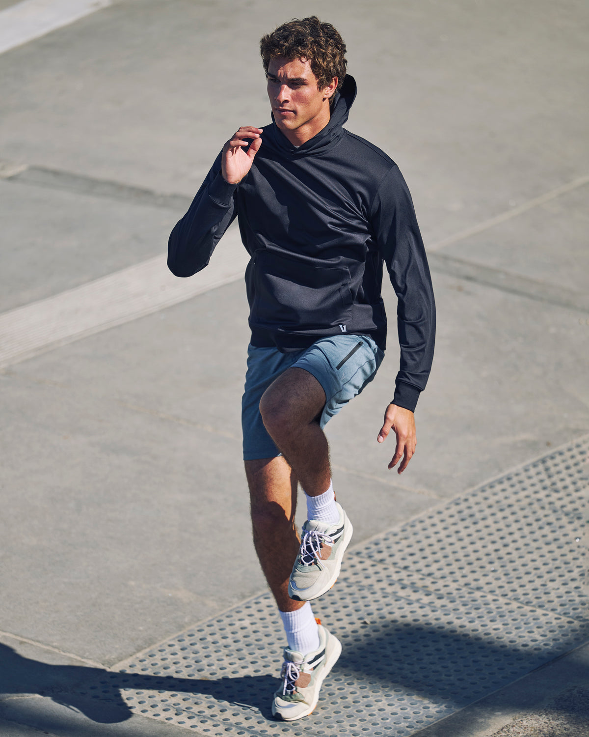 Sunday Hoodie 2.0 Men's Black Athletic Fit Hoodie | Vuori outlet