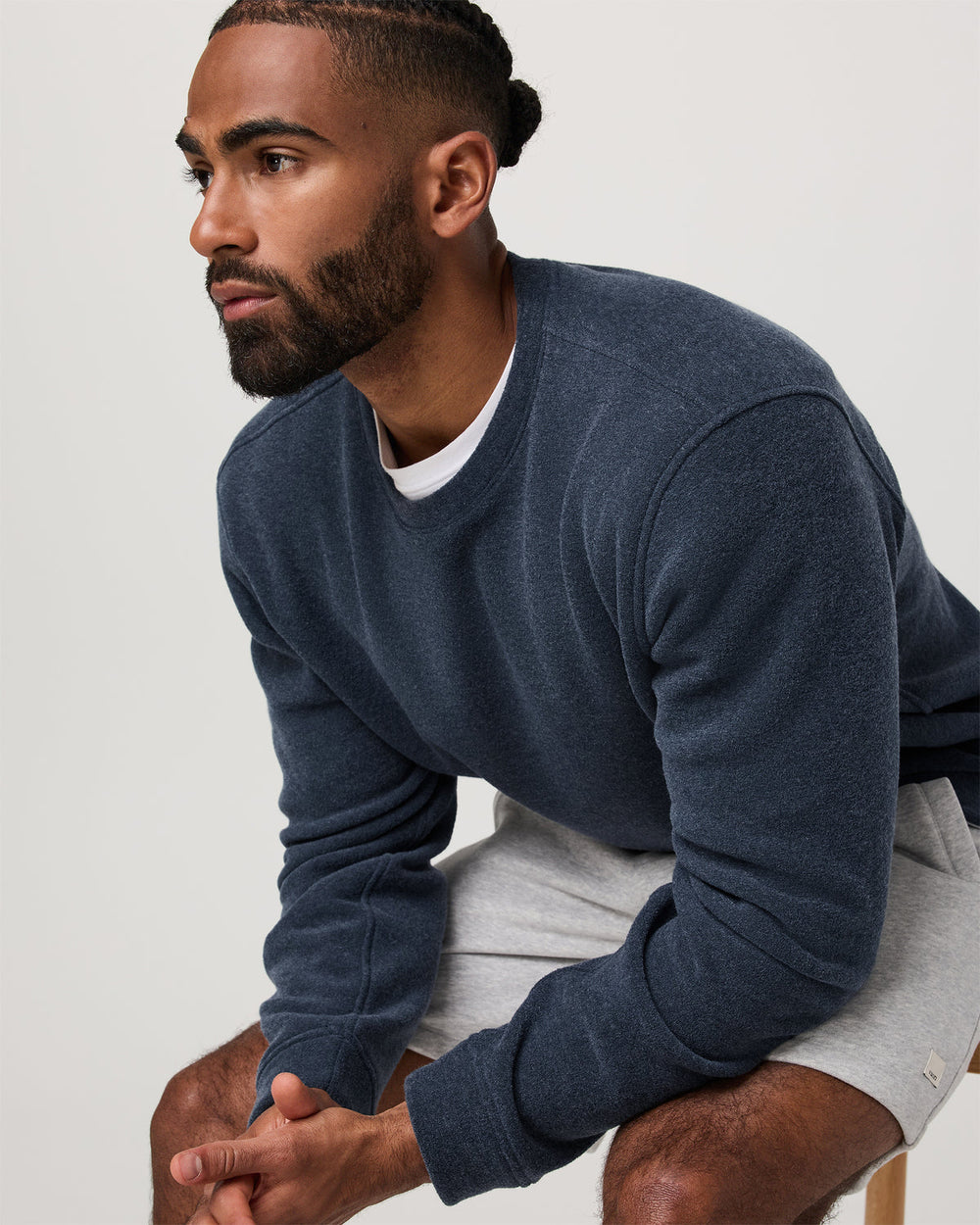 Beach Fleece Crew Men's Ink Heather Crewneck | Vuori shop