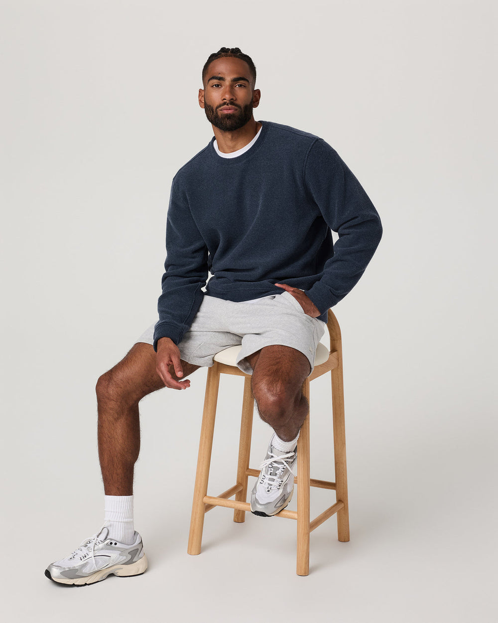 Beach Fleece Crew Men's Ink Heather Crewneck | Vuori shop