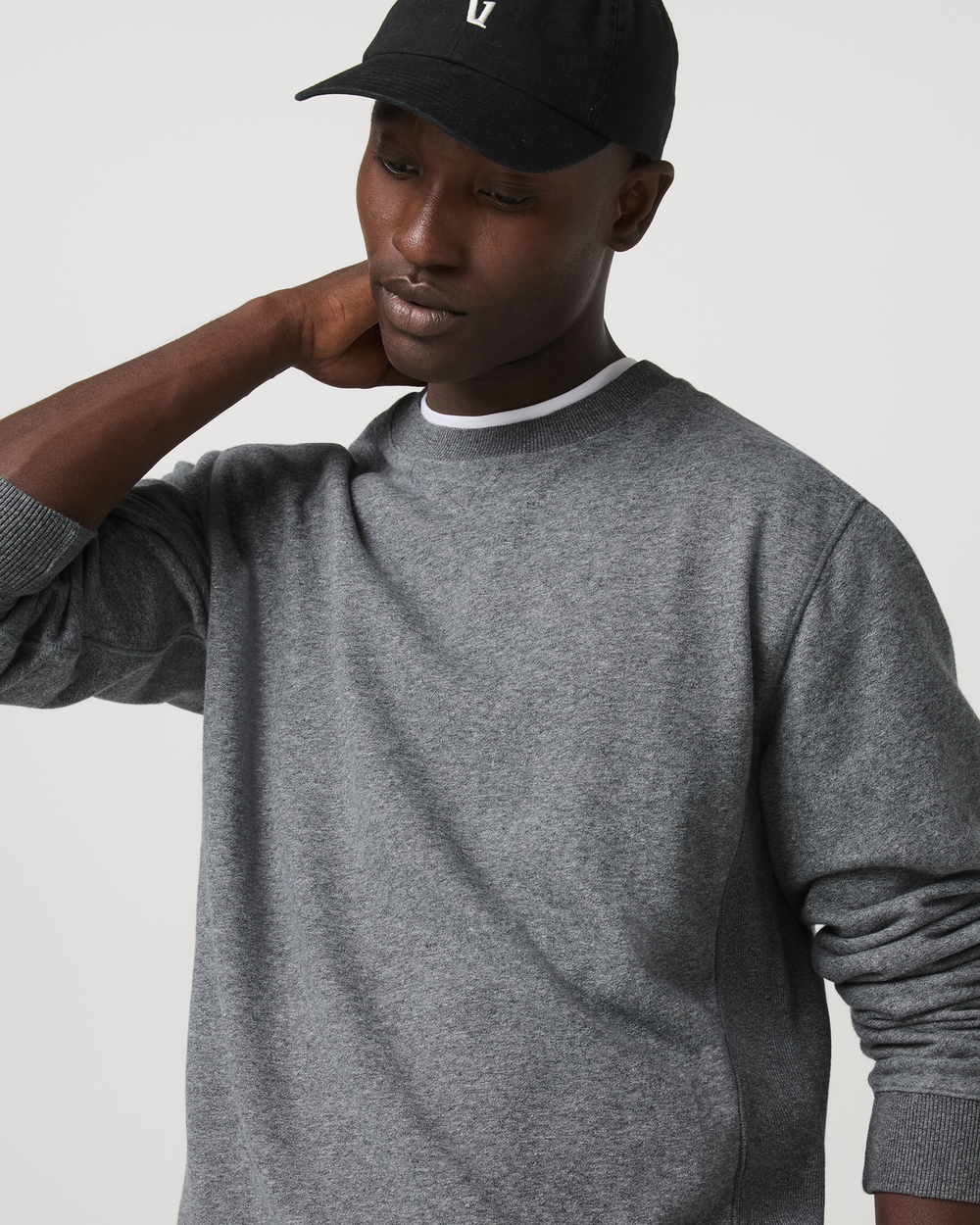 Cypress Vintage Crew Men's Heather Grey Fleece Pullover | Vuori onsale