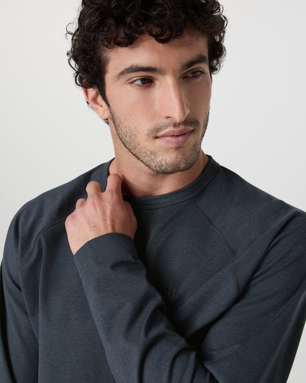 Coronado Crew Midnight Heather | Vuori sale