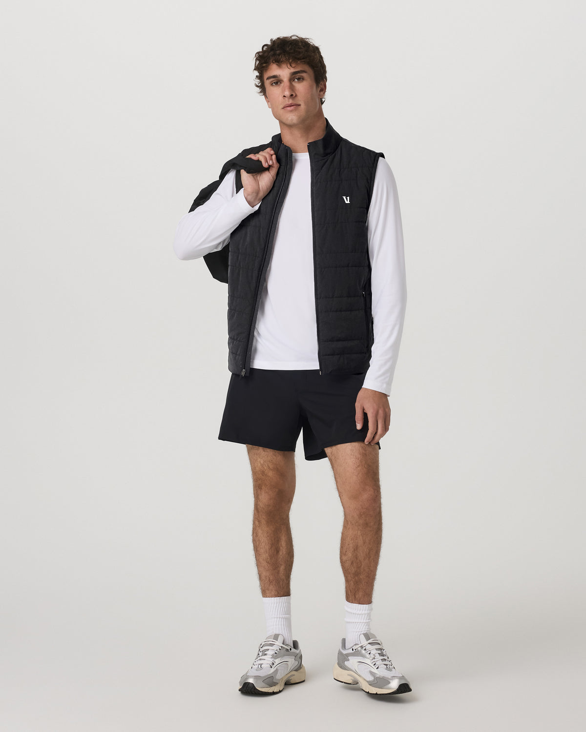 Sunday Insulated Hybrid Vest Men's Black Training Vest | Vuori sale