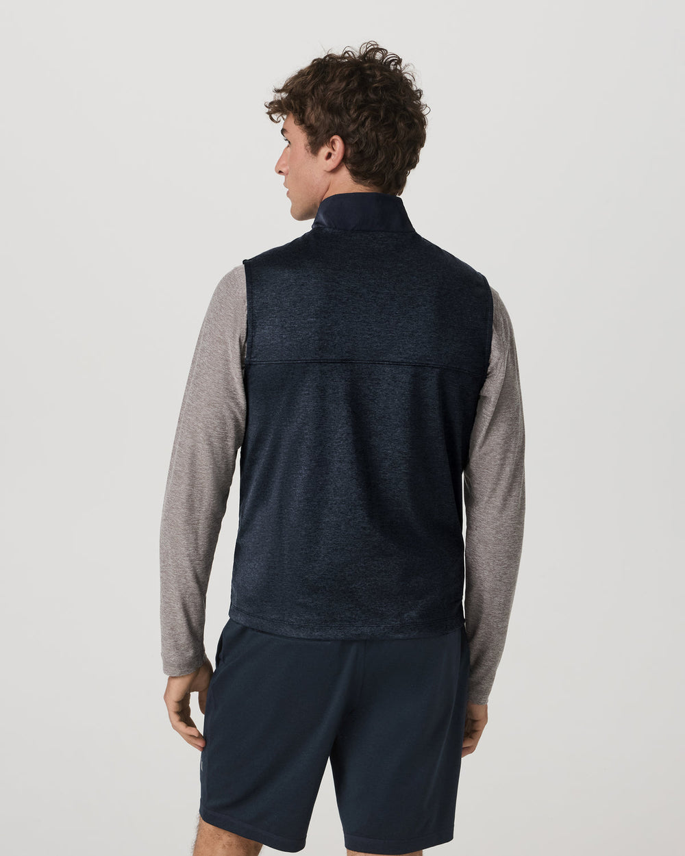Sunday Insulated Hybrid Vest Ink Heather Training Vest | Vuori outlet