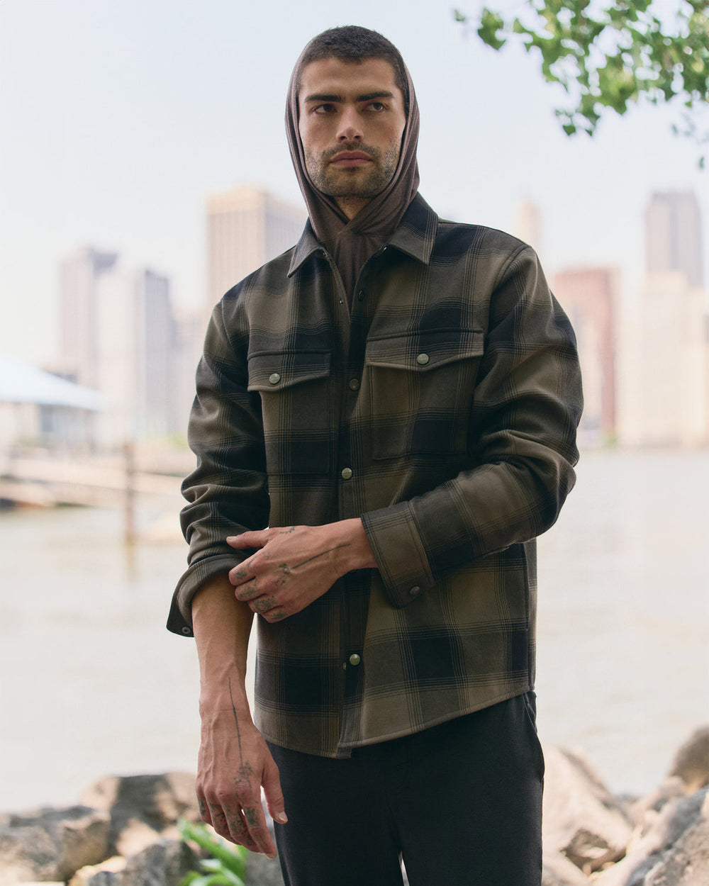 Range Shirt Jacket 2.0 Men's Oregano Plaid Jacket | Vuori online