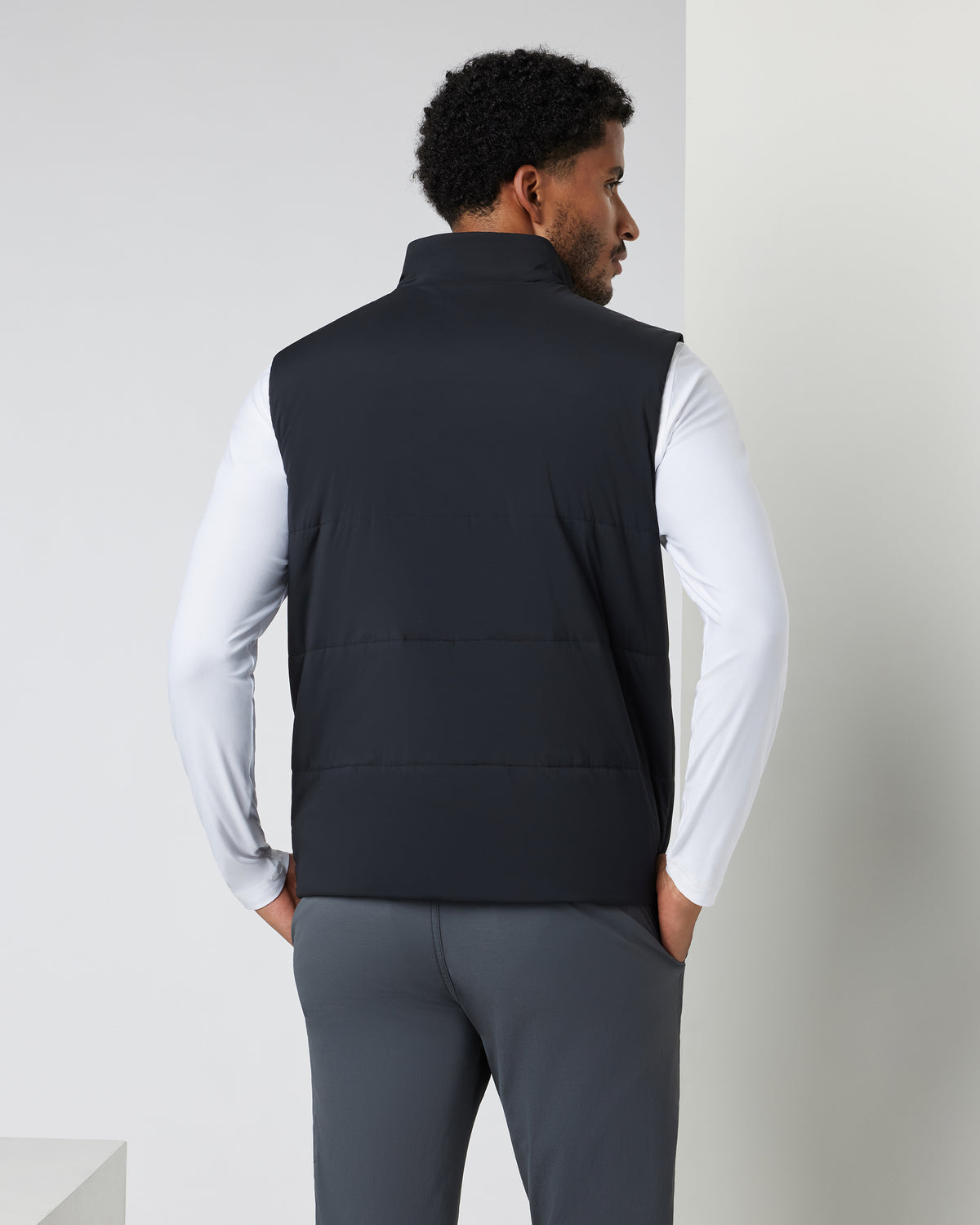 Echo Insulated Vest 2.0 Men's Black Vest | Vuori onsale