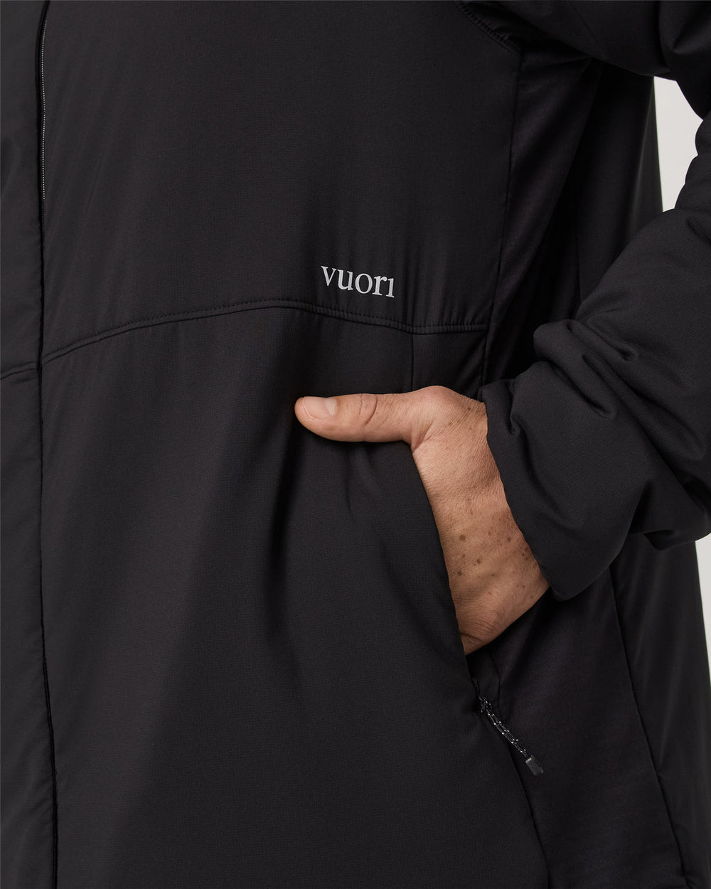 Malin Hybrid Jacket Men's Classic Fit Black Jacket | Vuori onsale