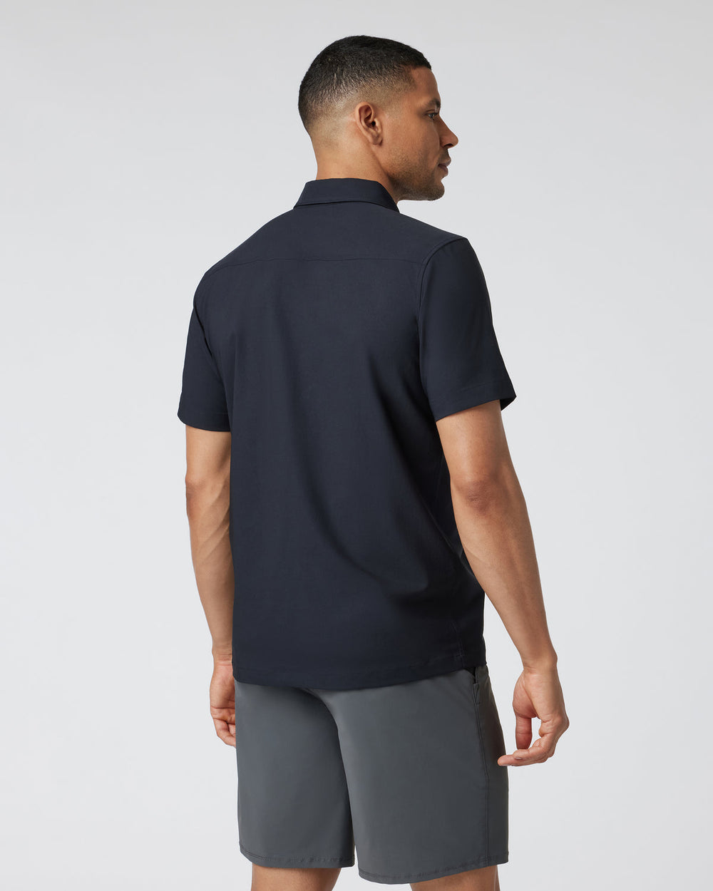 Short-Sleeve Manhattan Button Down Black | Vuori onsale
