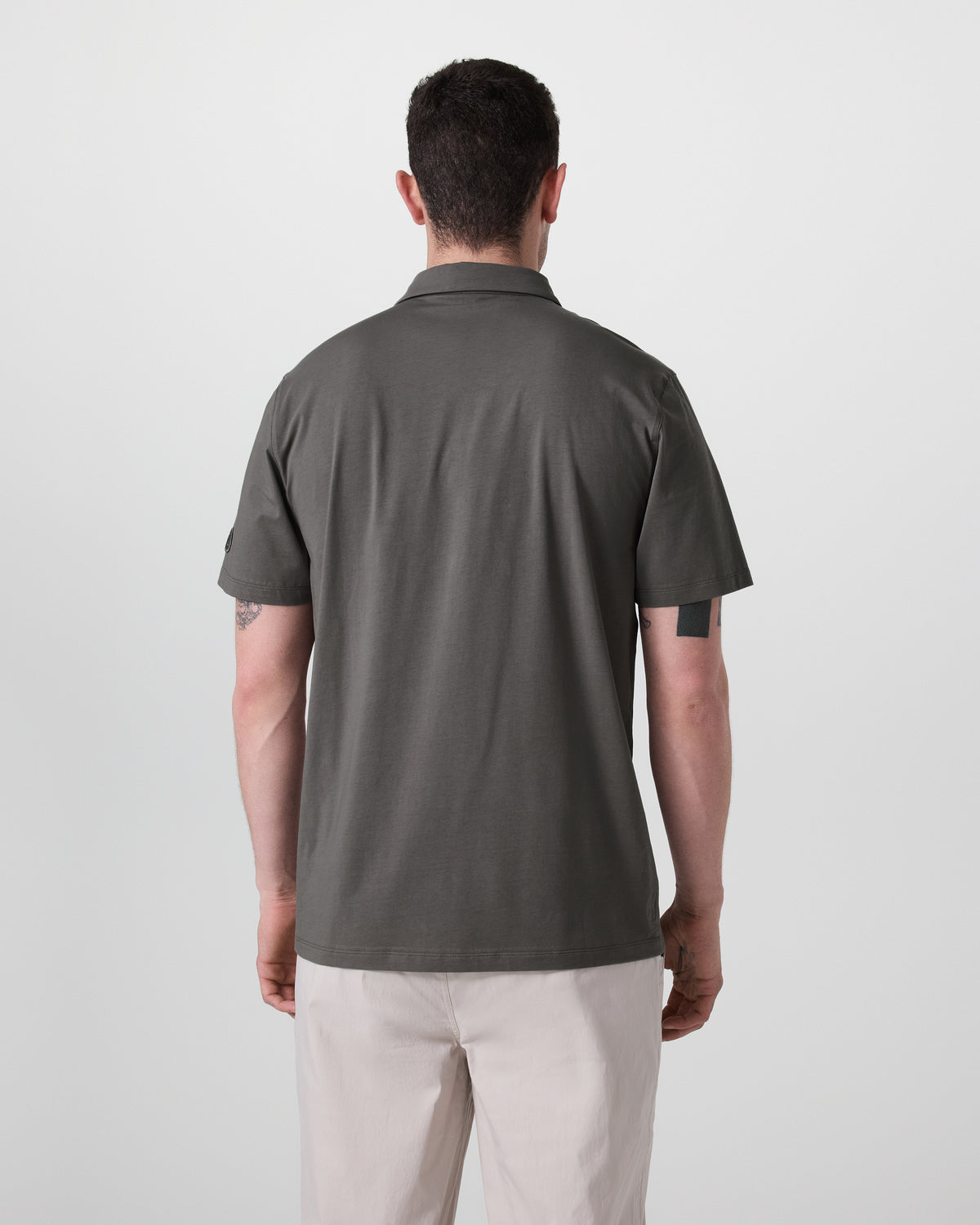 Short Sleeve Feather Polo Warm Grey | Vuori online