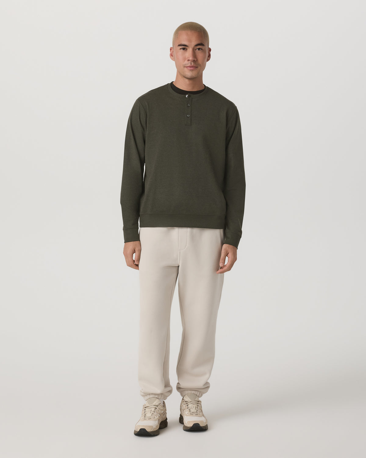 Long Sleeve Coronado Henley - Relaxed Oregano Heather | Vuori sale