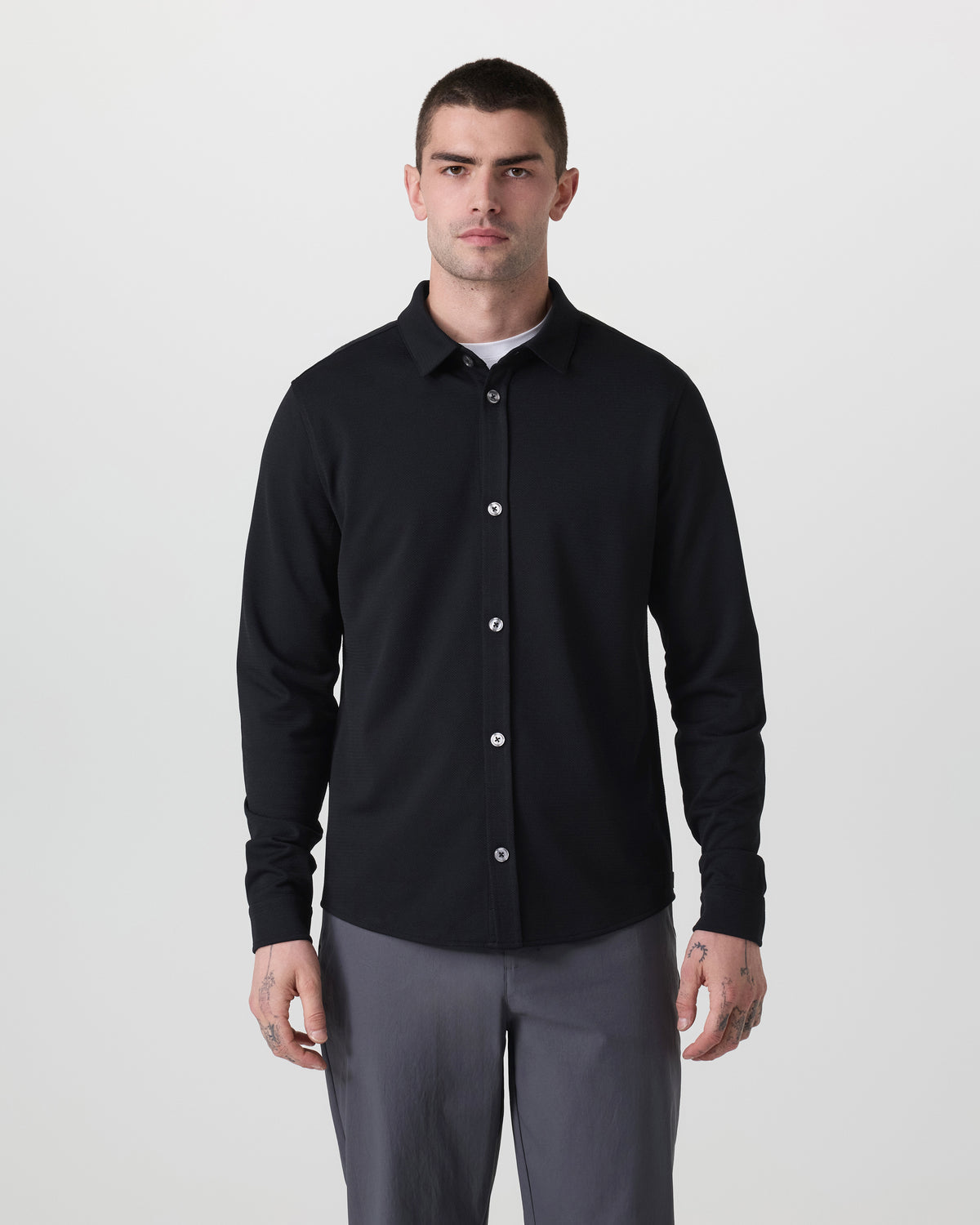 Long Sleeve North Beach Button Down Black | Vuori outlet