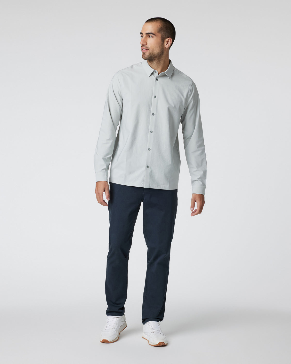 Long Sleeve Manhattan Button Down Sky Grey | Vuori shop