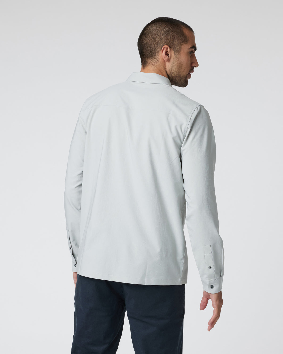Long Sleeve Manhattan Button Down Sky Grey | Vuori shop