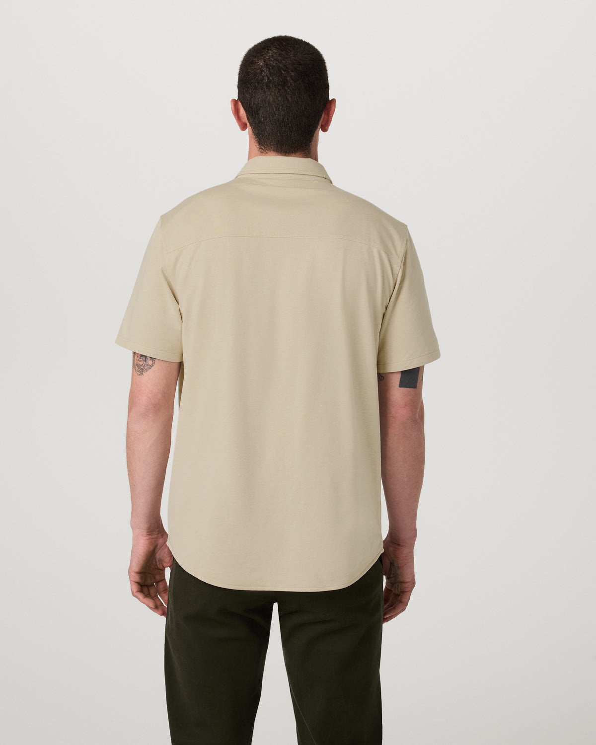 Short Sleeve Knit Oxford Button Down - Classic Fit Trench | Vuori online