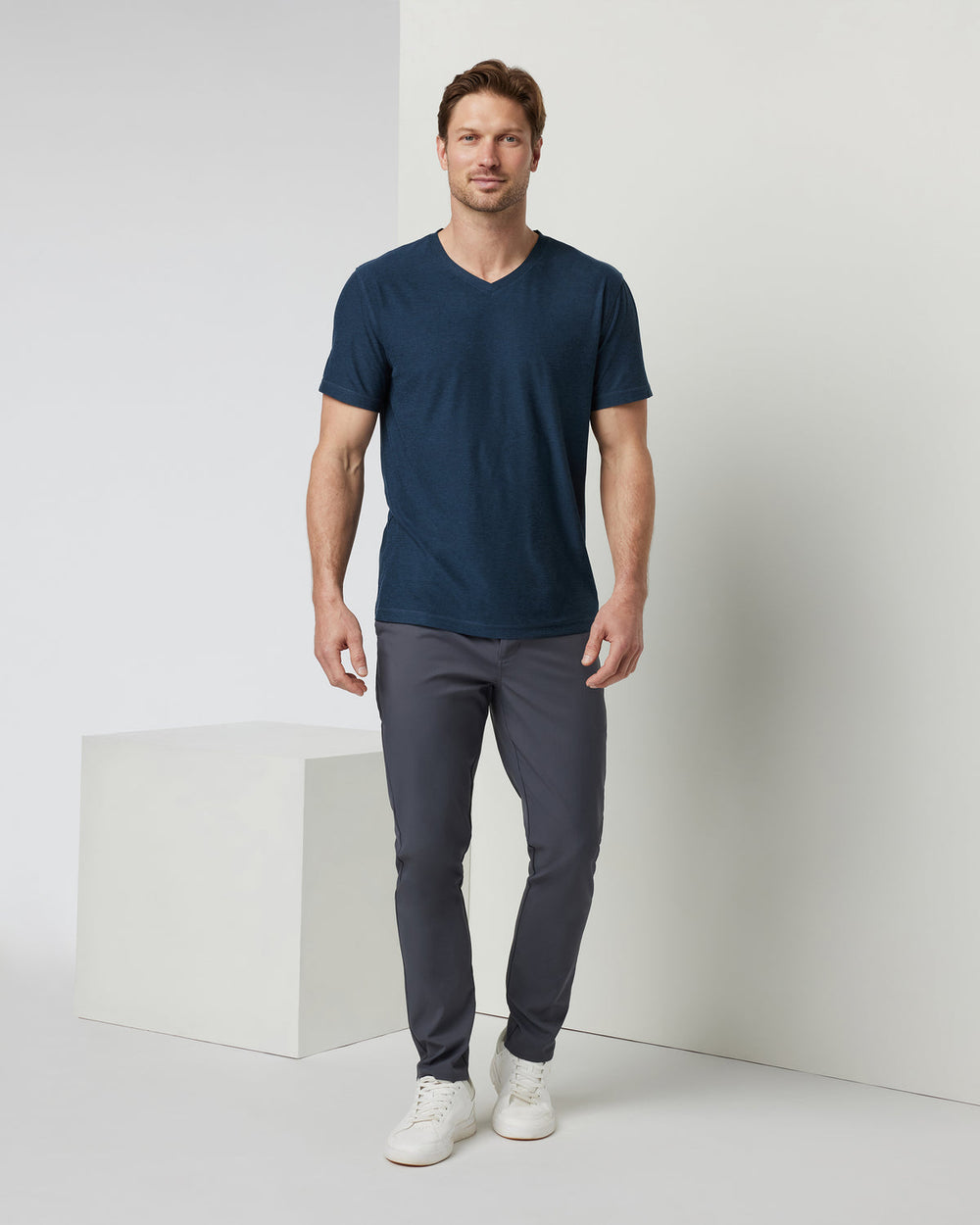 Strato Tech V-Neck Men's Navy Workout Shirt | Vuori for sale