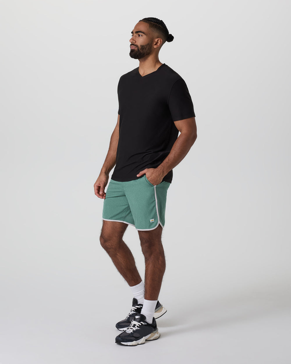 Strato Tech V-Neck Tee Black Workout Shirt | Vuori shop