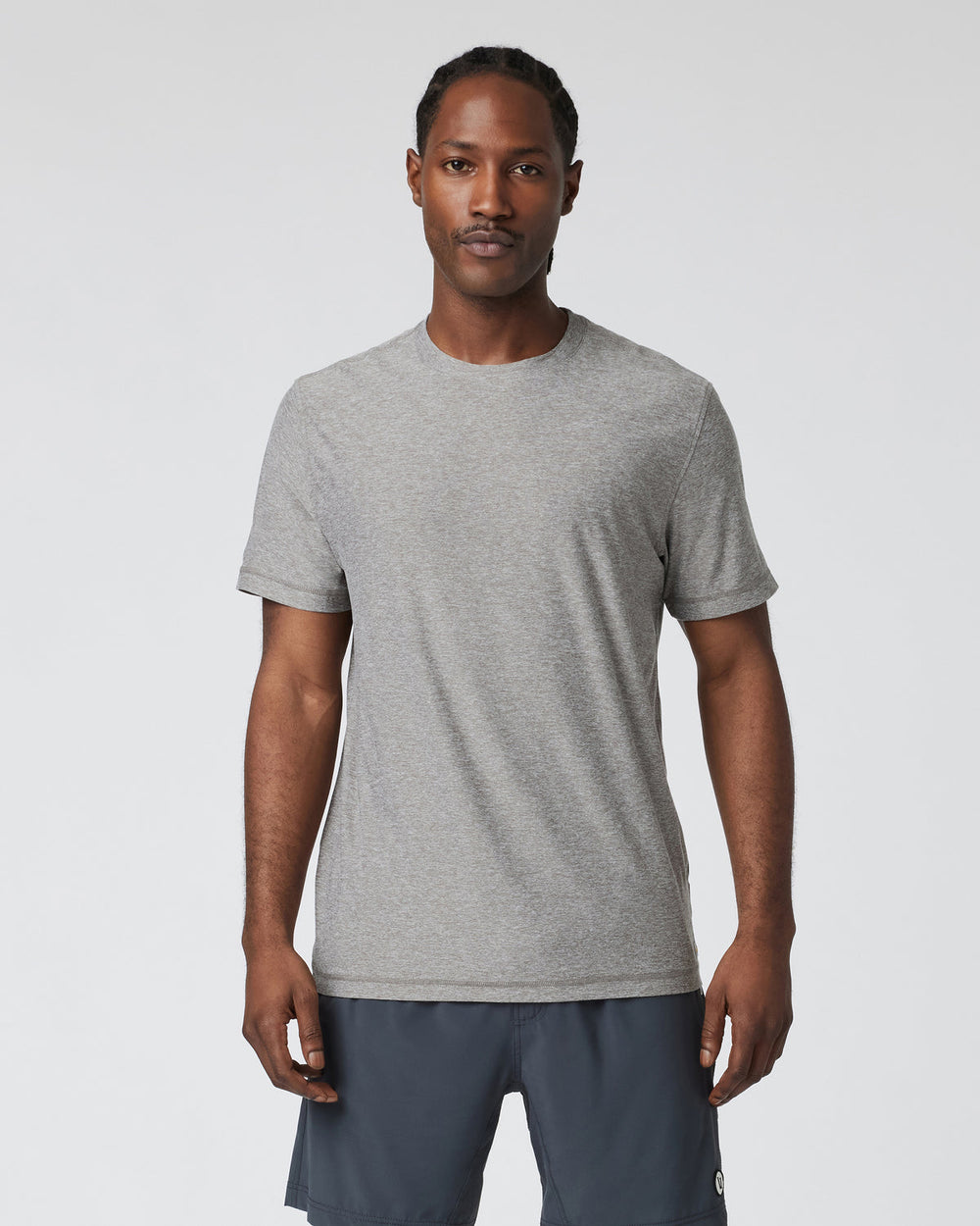 Strato Tech Tee Heather Grey Men's Tech Shirt | Vuori online