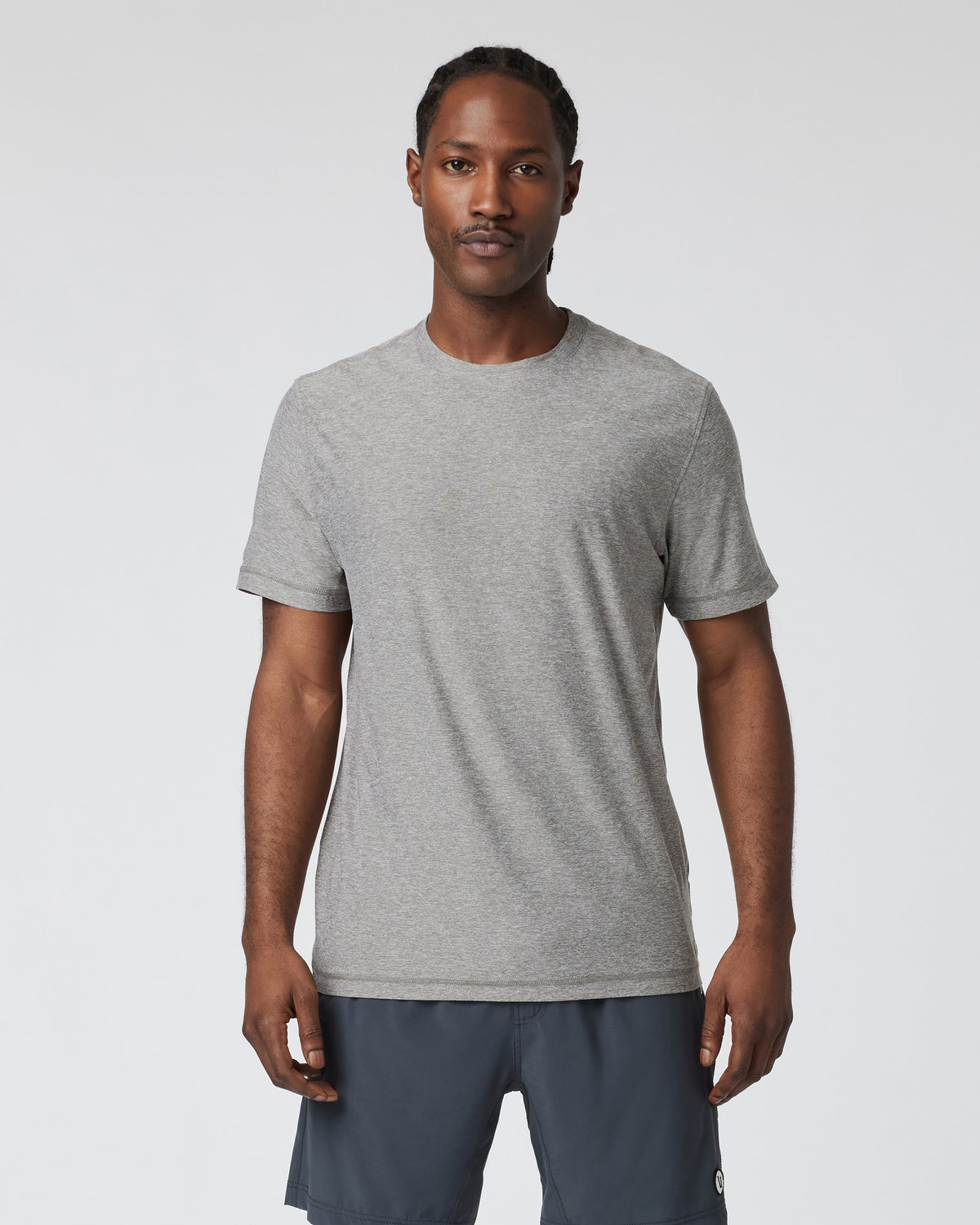 Strato Tech Tee Heather Grey Men's Tech Shirt | Vuori online