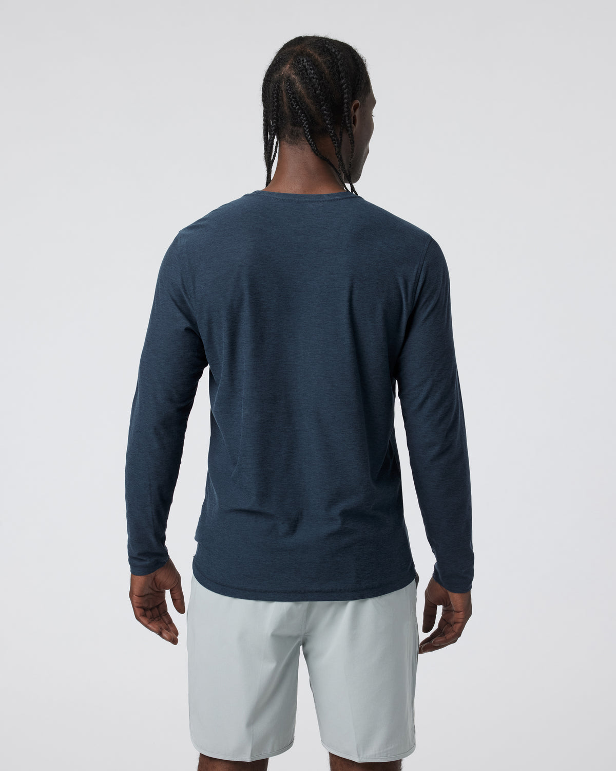 Long-Sleeve Strato Tech Tee Navy Long Sleeve Top | Vuori discount
