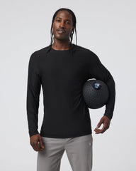 Long Sleeve Strato Tech Tee Men's Black Shirt | Vuori shop