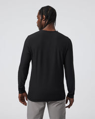 Long Sleeve Strato Tech Tee Men's Black Shirt | Vuori shop