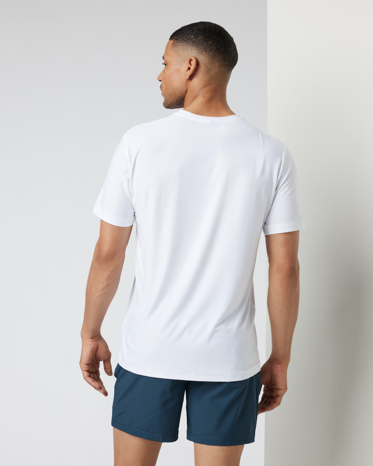Strato Tech Tee Men's White Tech Shirt | Vuori outlet